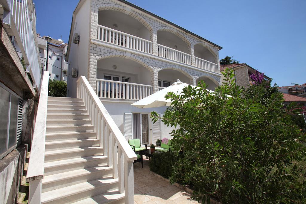 Apartments Mjm Trogir Bagian luar foto