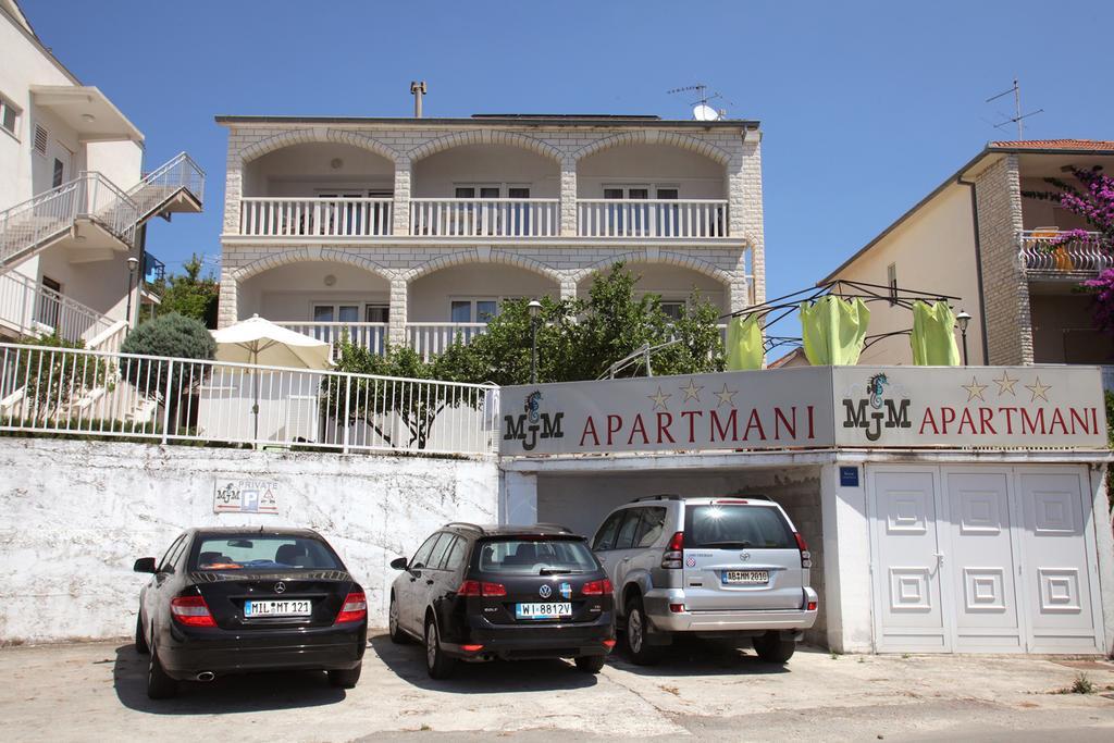 Apartments Mjm Trogir Bagian luar foto