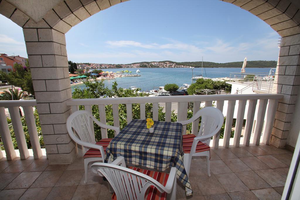 Apartments Mjm Trogir Ruang foto