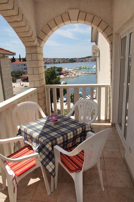 Apartments Mjm Trogir Ruang foto