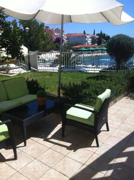 Apartments Mjm Trogir Bagian luar foto